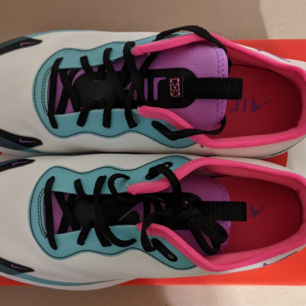 Nike Air Max Dia Women's 10